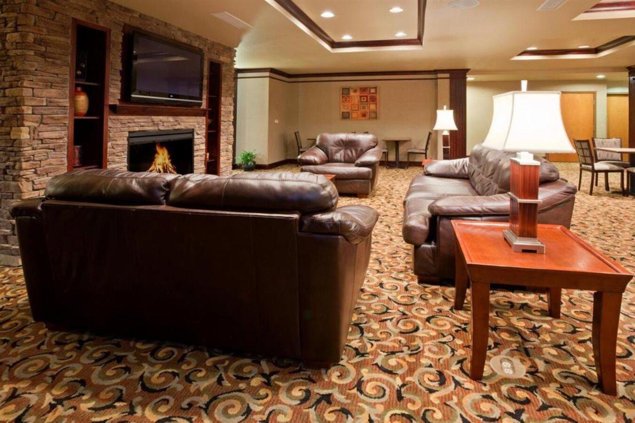 Baymont Inn & Suites By Wyndham Sturgis Exteriör bild