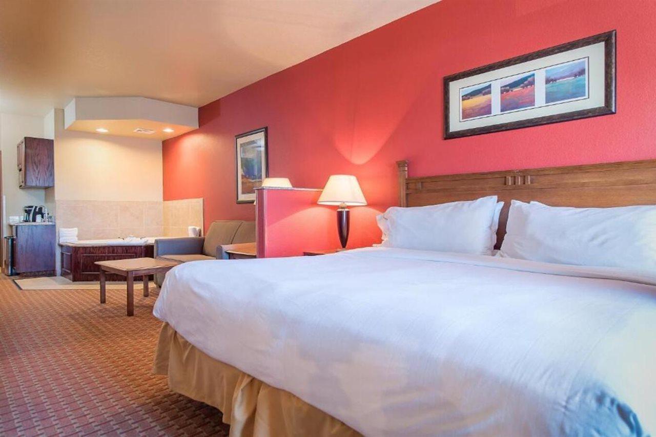 Baymont Inn & Suites By Wyndham Sturgis Exteriör bild