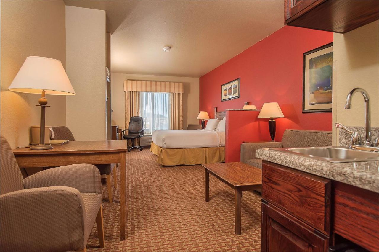 Baymont Inn & Suites By Wyndham Sturgis Exteriör bild